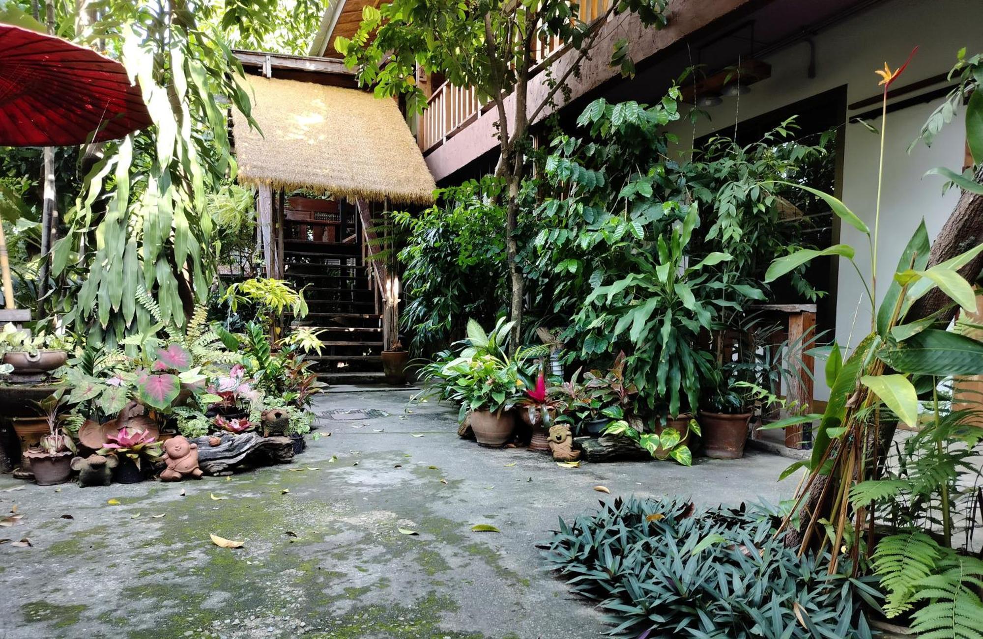 Oldy De Garden Aparthotel Chiang Mai Exterior photo